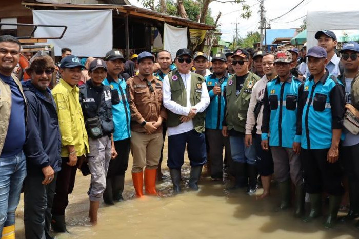 Banjir Rendam Jalan di Kalsel, Pemprov Siapkan Anggaran Perbaikan Infrastruktur (diskominfomc)