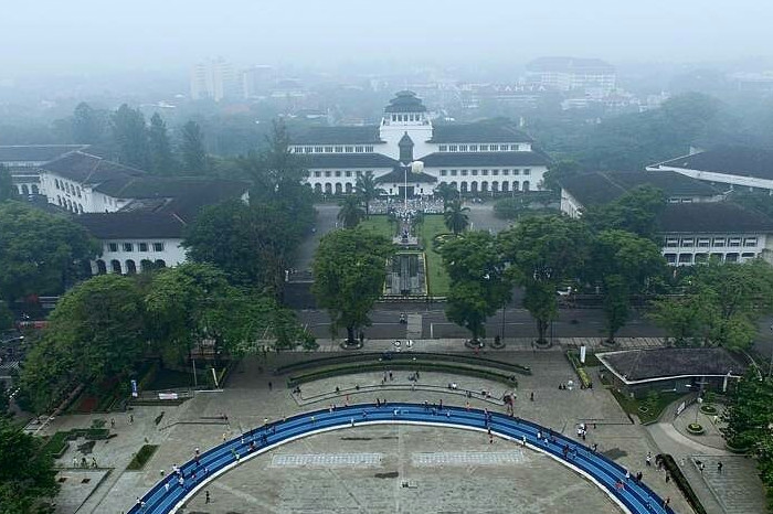 Pemkot Bandung Perkuat Program Jumat Bersih untuk Wujudkan Kota yang Lebih Bersih (Kota Bandung/Ragamutama.com/dewamade11)