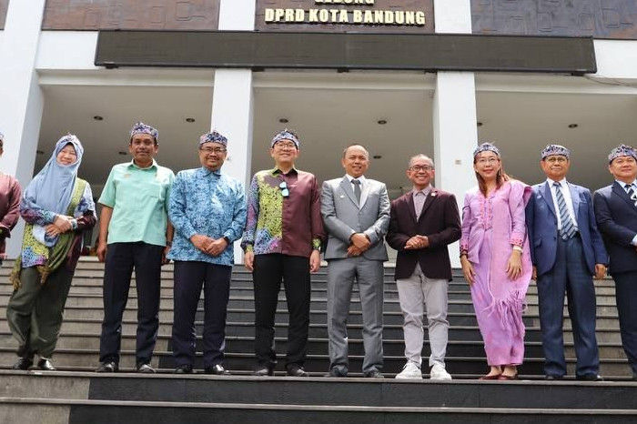 Kunjungan PAC Malaysia ke DPRD Kota Bandung