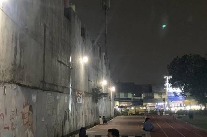 Pemkot Tangerang Tingkatkan Keamanan Alun-Alun Cibodas dengan Pemasangan Lampu PJU