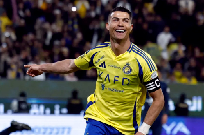 Ronaldo Pecahkan Rekor Baru dan Bawa Al Nassr Menang atas Al Okhdood