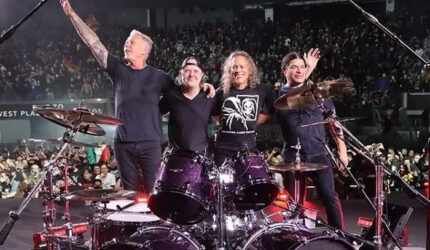 Konser Metallica Hadir dengan Pengalaman Imersif Eksklusif di Apple Vision Pro